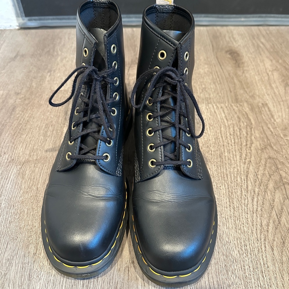 Dr Martens Vegan 1460 Boot Size 11 - Picture 2 of 13